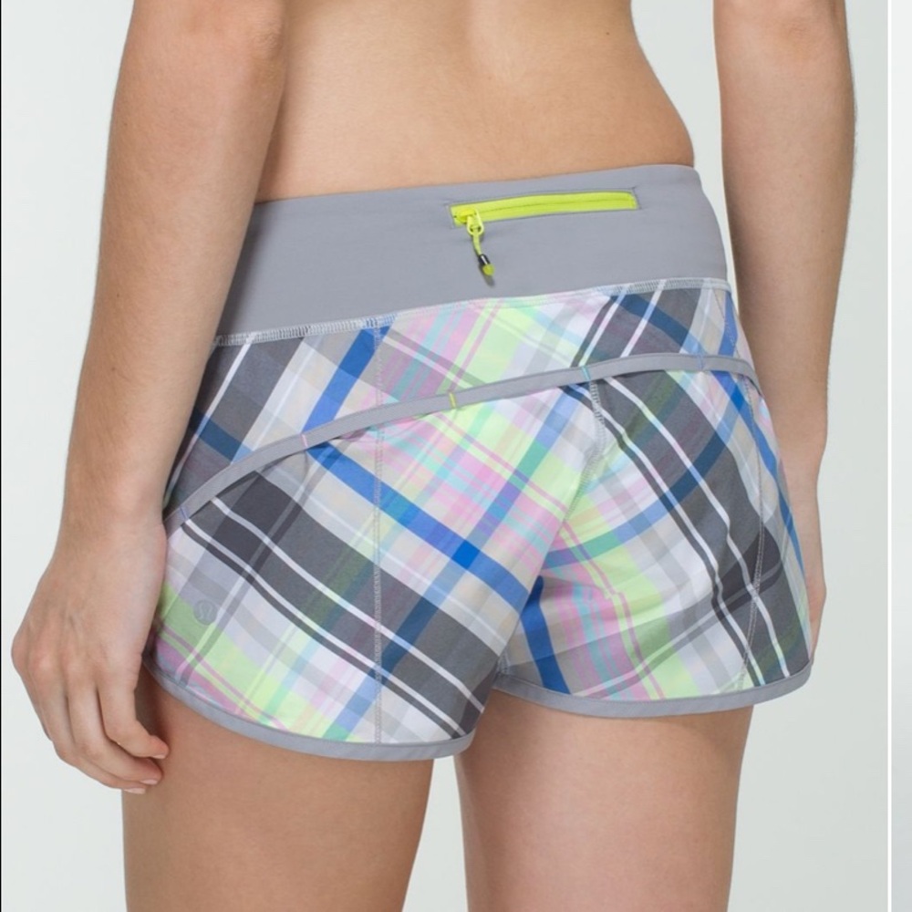Lululemon run speed short in rad plaid